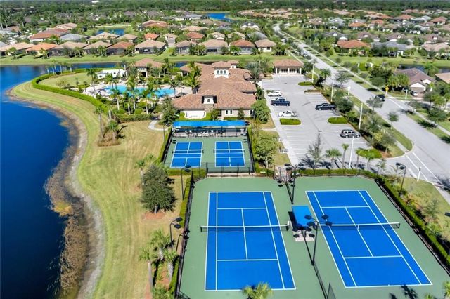 4864 Overton Circle, Vero Beach, FL 32967