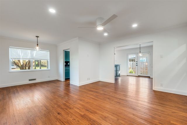 7236 Wake Forrest Drive, Dallas, TX 75214