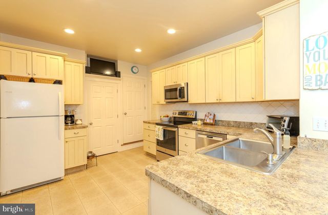 406 W PRICE ST, Philadelphia, PA 19144