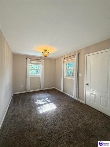 431 Cedarcrest Drive, Brandenburg, KY 40108