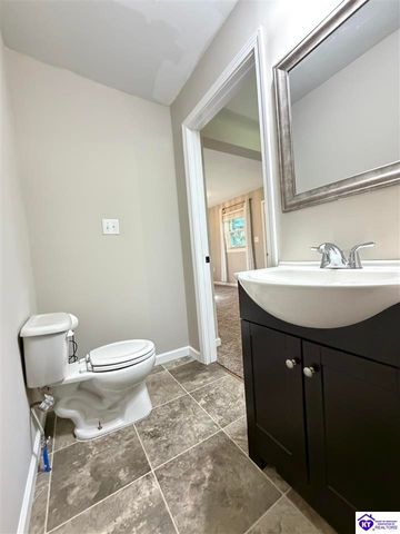 431 Cedarcrest Drive, Brandenburg, KY 40108