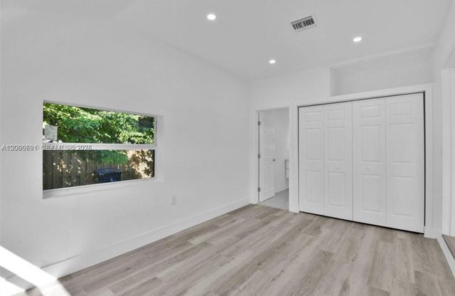 6391 SW 39th Street, Miami, FL 33155
