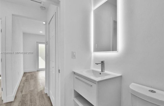 6391 SW 39th Street, Miami, FL 33155