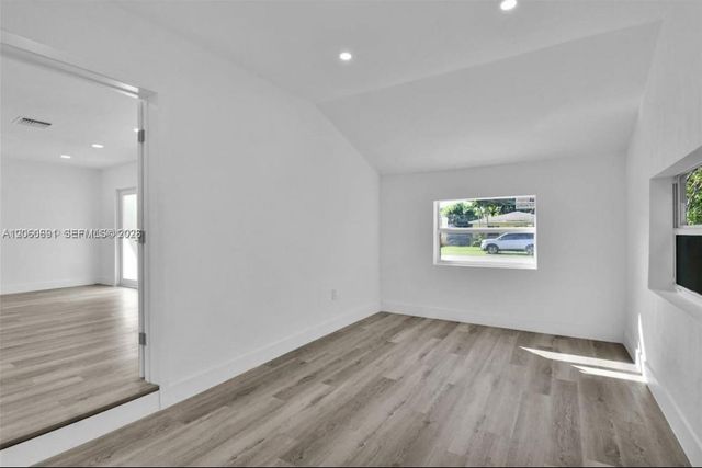 6391 SW 39th Street, Miami, FL 33155