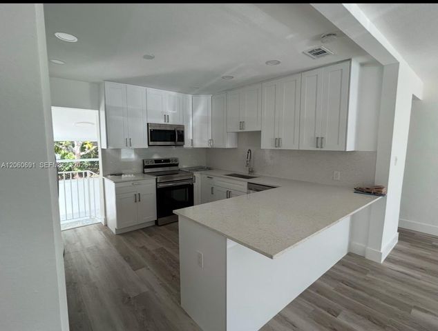 6391 SW 39th Street, Miami, FL 33155