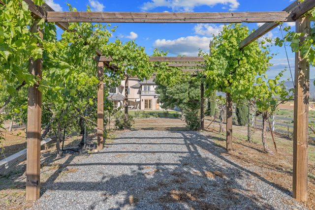 31731 Mill Drive, Springville, CA 93265