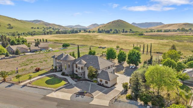 31731 Mill Drive, Springville, CA 93265