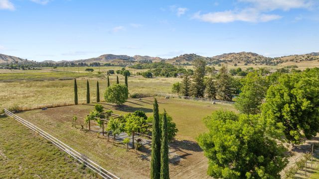 31731 Mill Drive, Springville, CA 93265