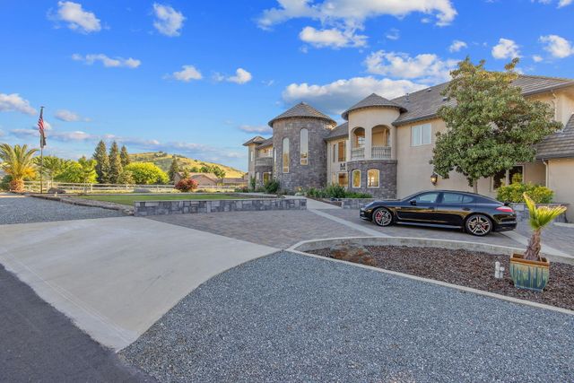 31731 Mill Drive, Springville, CA 93265