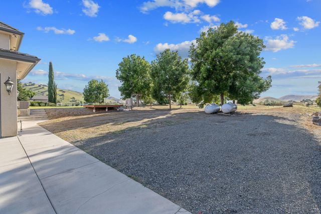 31731 Mill Drive, Springville, CA 93265