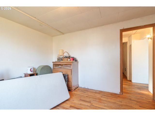 2064 GRANT St, Eugene, OR 97405