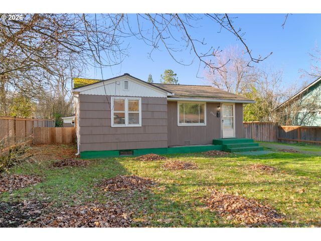 2064 GRANT St, Eugene, OR 97405
