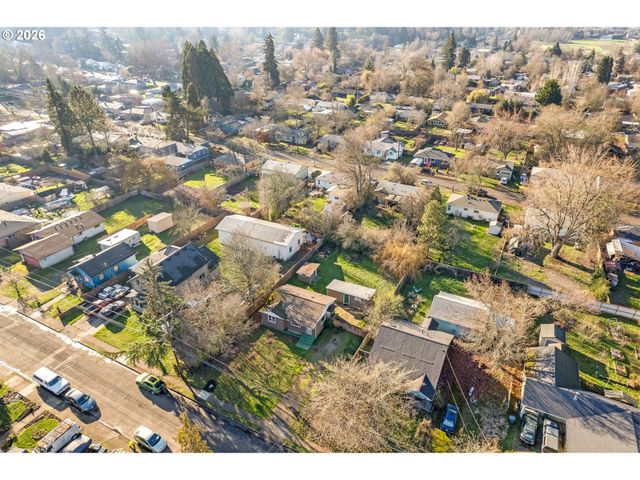 2064 GRANT St, Eugene, OR 97405