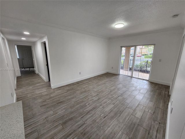 215 SW 117th Terrace 14101, Pembroke Pines, FL 33025