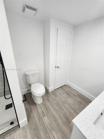 215 SW 117th Terrace 14101, Pembroke Pines, FL 33025