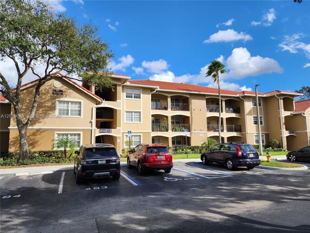 215 SW 117th Terrace 14101, Pembroke Pines, FL 33025