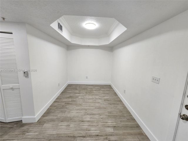 215 SW 117th Terrace 14101, Pembroke Pines, FL 33025