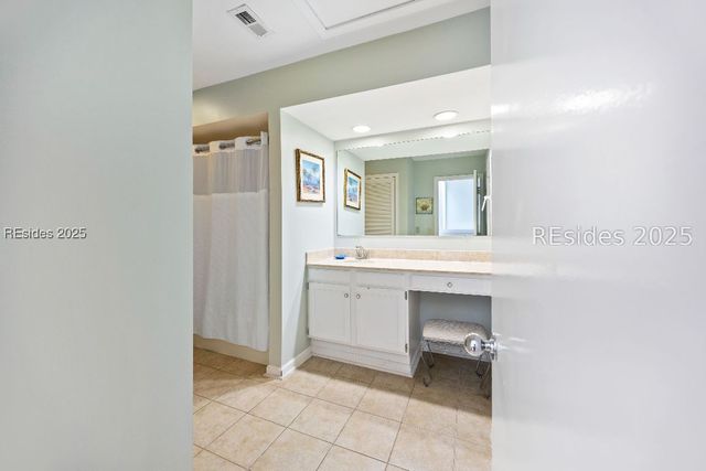 59 Carnoustie Rd Apt 243, Hilton Head Island, SC 29928