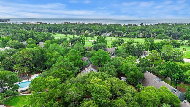 59 Carnoustie Rd Apt 243, Hilton Head Island, SC 29928