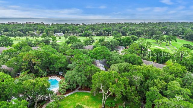 59 Carnoustie Rd Apt 243, Hilton Head Island, SC 29928