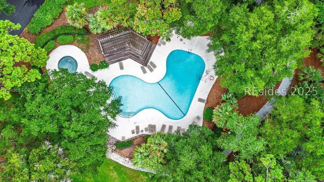 59 Carnoustie Rd Apt 243, Hilton Head Island, SC 29928