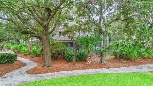 59 Carnoustie Rd Apt 243, Hilton Head Island, SC 29928