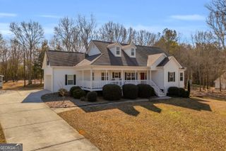 3020 Meadow Trail, Loganville, GA 30052