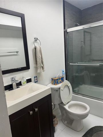 4320 SW 56th Ave, Davie, FL 33314