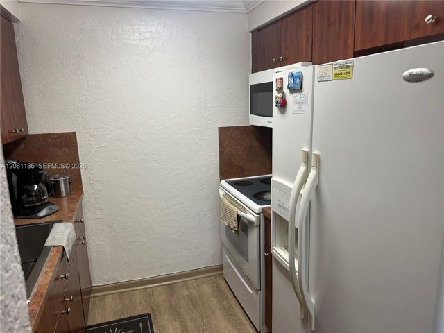4320 SW 56th Ave, Davie, FL 33314