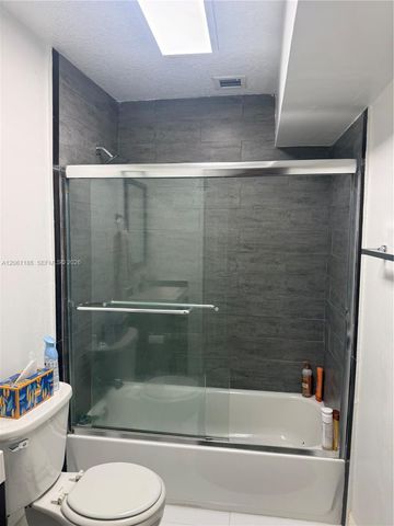 4320 SW 56th Ave, Davie, FL 33314