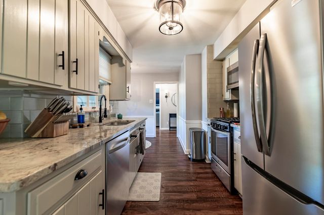 8016 Hohman Avenue, Munster, IN 46321