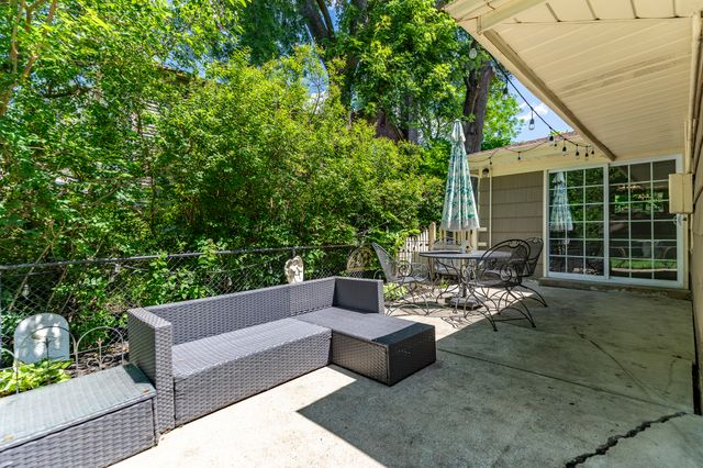 8016 Hohman Avenue, Munster, IN 46321