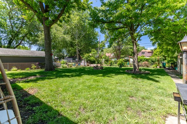 8016 Hohman Avenue, Munster, IN 46321