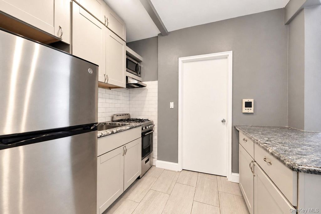 754 Bronx River Road B54, Bronxville, NY 10708 — photo 4
