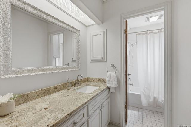 2023 ENCINO VALLEY ST, San Antonio, TX 78259