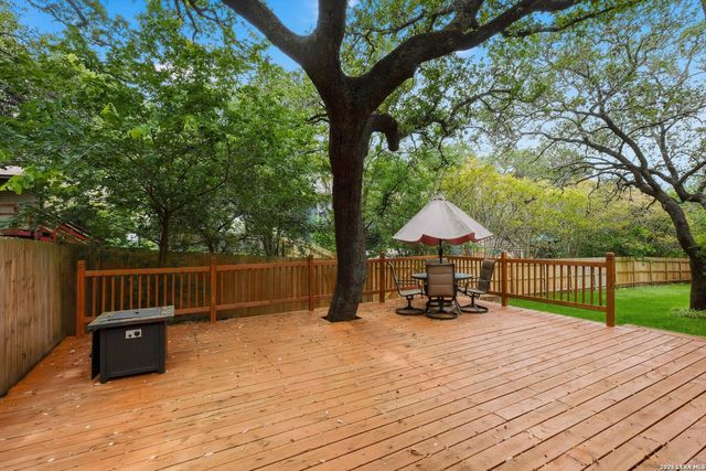 2023 ENCINO VALLEY ST, San Antonio, TX 78259