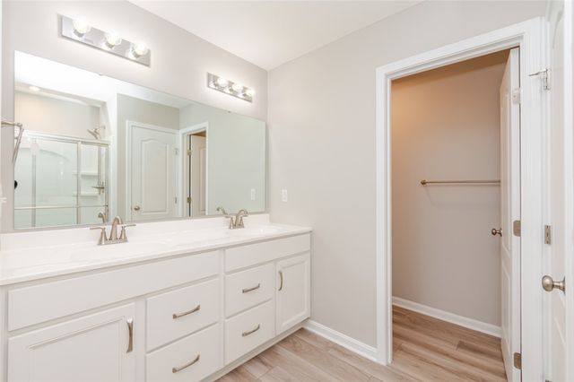 5203 Hazeltine Lane, Lebanon, OH 45036
