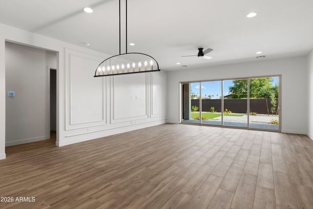 7379 W LISBON Lane, Peoria, AZ 85381