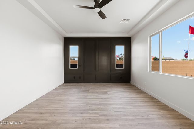 7379 W LISBON Lane, Peoria, AZ 85381