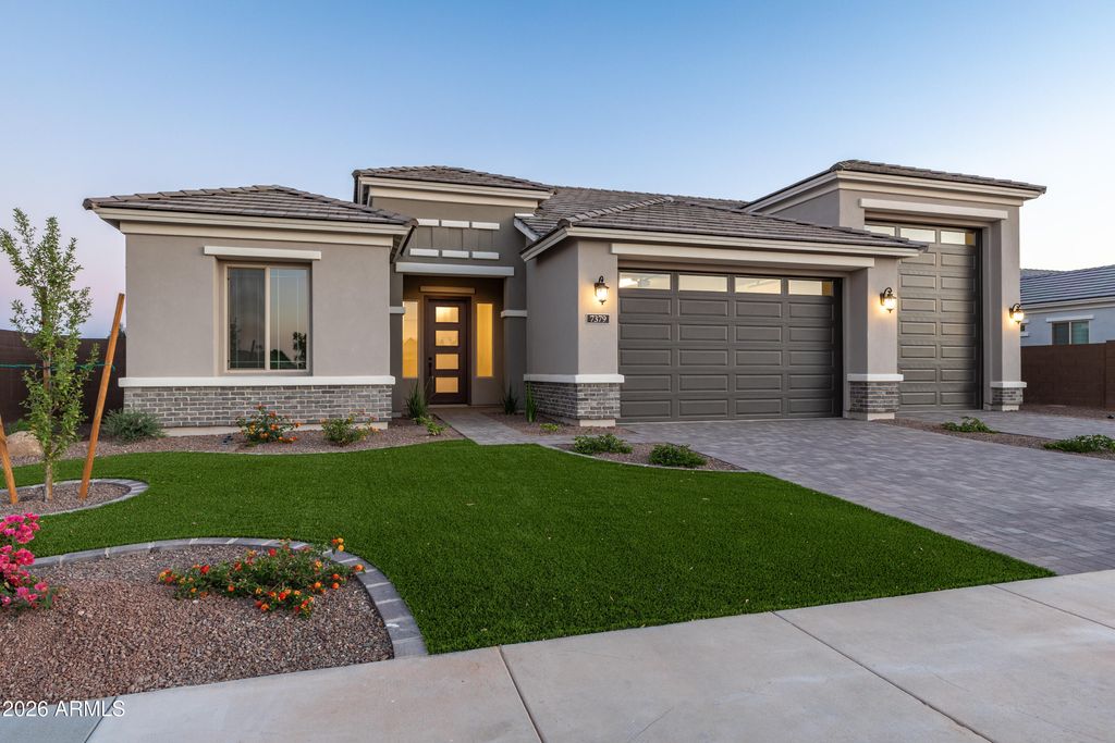 7379 W LISBON Lane, Peoria, AZ 85381