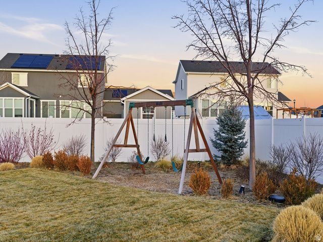 7884 N SEABISCUIT RD, Eagle Mountain, UT 84005