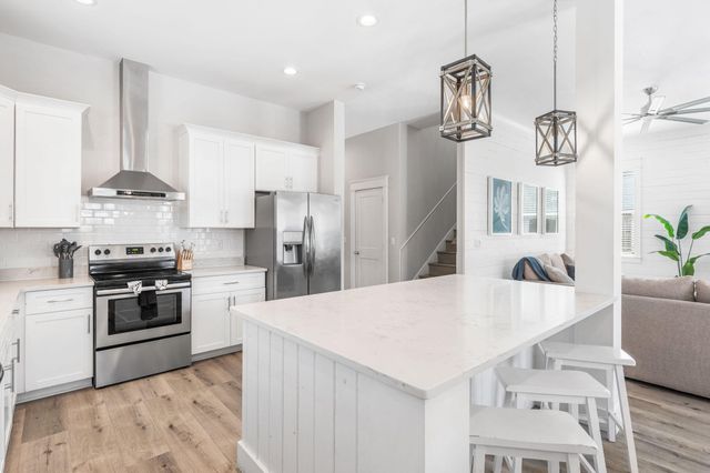 106 Shirah Street, Destin, FL 32541