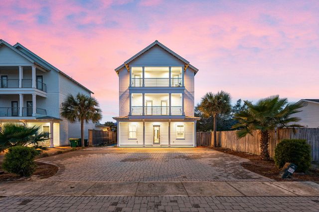 106 Shirah Street, Destin, FL 32541