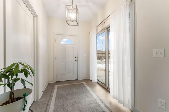 1346 Parke Drive, Crown Point, IN 46307