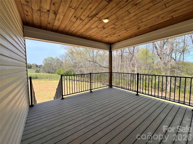 42629 Greenview Drive, Albemarle, NC 28001