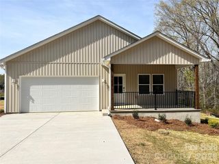 42629 Greenview Drive, Albemarle, NC 28001