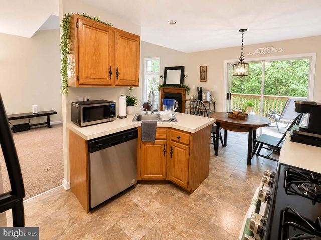 514 UPLAND ST, Pottstown, PA 19464