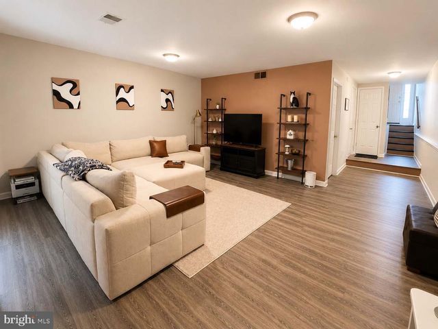 514 UPLAND ST, Pottstown, PA 19464