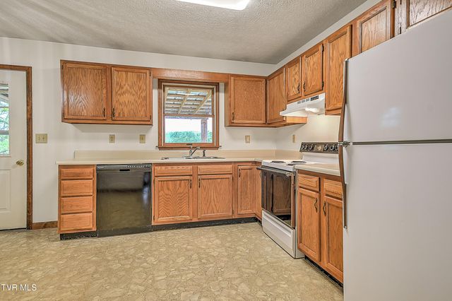 6059 Carters Valley Road, Church Hill, TN 37642