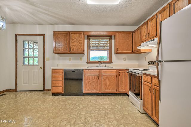 6059 Carters Valley Road, Church Hill, TN 37642